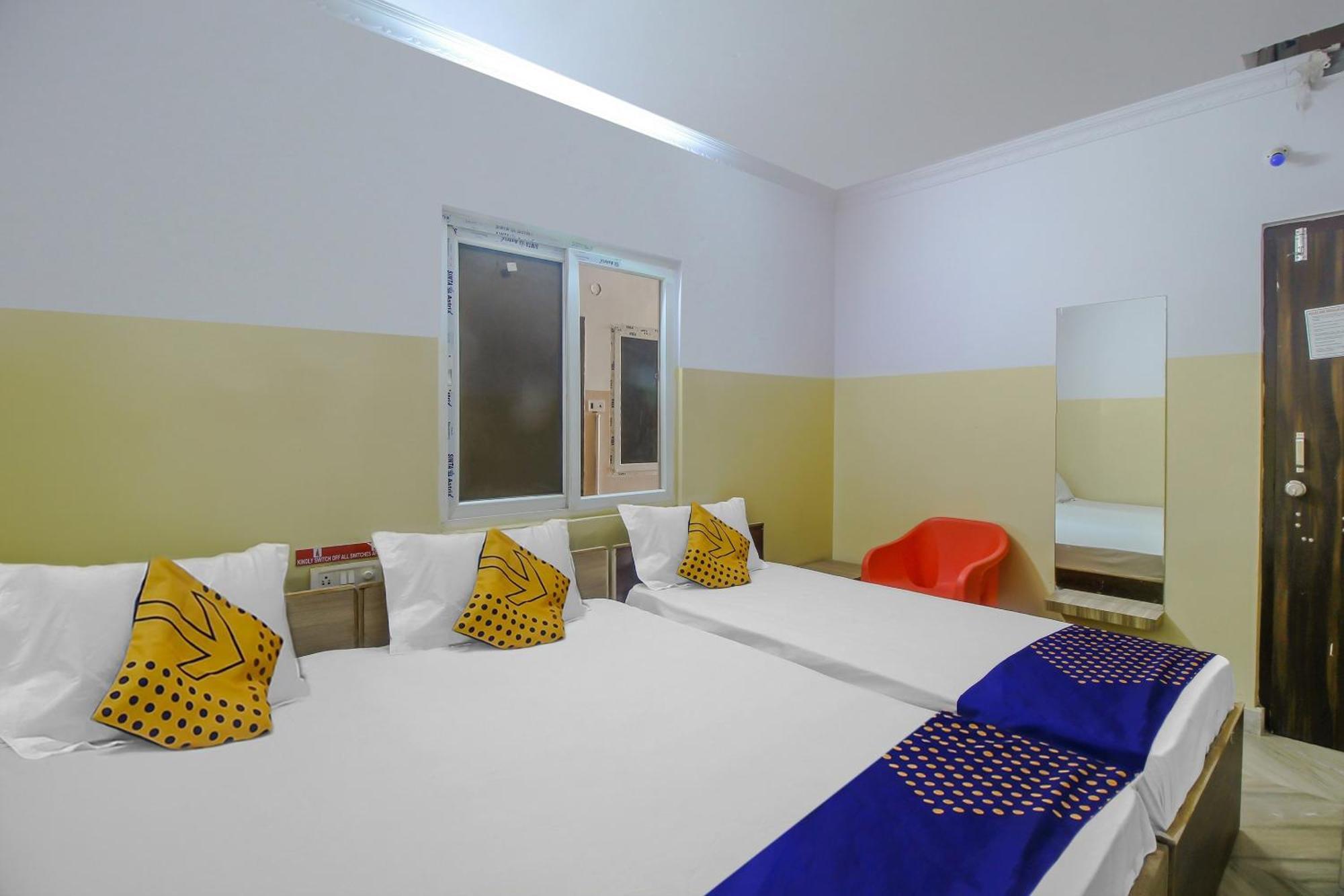 Spot On 81775 Mohit Gokul Lodge New Luxury Room'S Near Secunderabad Railway Station Lālāguda Eksteriør bilde
